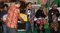 Selain foto para pemenang lomba, foto-foto pilihan terbaik juga dipamerkan agar menjadi dokumentasi pencak silat sepanjang masa.