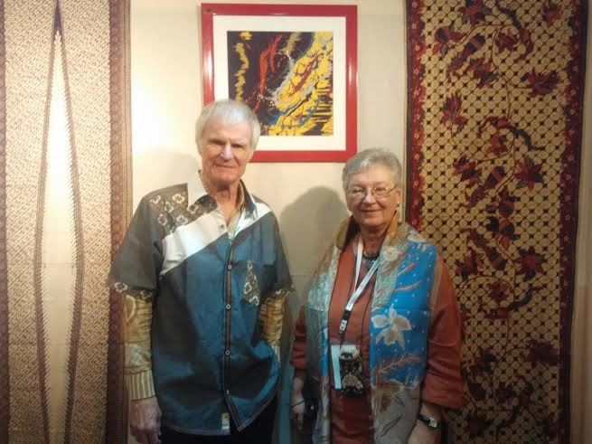 Kepincut Batik, Penulis dan Kolektor Asing Ini Buka Galeri di Jerman