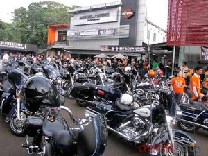 Pengguna Moge Janji Tetap Disiplin Saat Masuk Tol