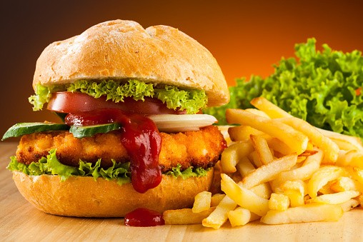 Agar Anak Tak Konsumsi Garam Berlebihan, Lakukan Trik Praktis Ini!