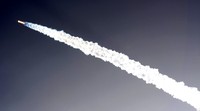 Roket SpaceX meluncur ke angkasa. Mike Brown/Reuters/detikFoto.