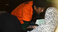 Guru ngaji di Sukoharjo itu juga mengaku optimis bahwa hakim akan membebaskan dirinya. Dirinya juga yakin bahwa bukti-bukti yang digelar di persidangan tidak memberatkan dirinya.