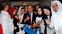 Para pendukung Sutiyoso itu diterima oleh Wakil Ketua Komisi I DPR RI Asril Hamzah Tanjung. Pool/Lamhot Aritonang/detikFoto.