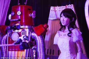 Ini Pernikahan Robot Pertama di Dunia!