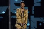 Nicki Minaj Hingga Rihanna Ramaikan BET Awards 2015