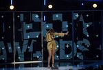 Nicki Minaj Hingga Rihanna Ramaikan BET Awards 2015
