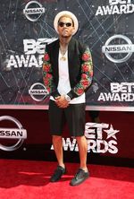 Nicki Minaj Hingga Rihanna Ramaikan BET Awards 2015