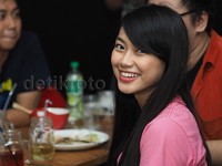 Berdua dengan Nadse, Desy juga masuk kelompok 5.