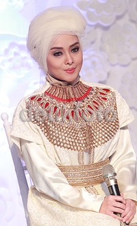 Berkah Allah luar biasa ya, aku memang tinggalkan pekerjaan, tapi digantikan berkali lipat, ujarnya. Pool/Gus Mun/detikFoto.
