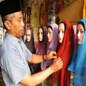 Jilbab Made in Mojokerto Laris, Perajin Ini Raup Rp 150 Juta/Bulan