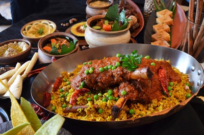 Menikmati Gurihnya Turkey Salad dan Legit Manis Umm Ali di Restoran Bengawan