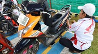 PT Wahana Makmur Sejati (WMS) melakukan service gratis terhadap 150 sepeda motor Honda di Tangerang, Sabtu (27/6/2015) lalu. Ist/Honda.