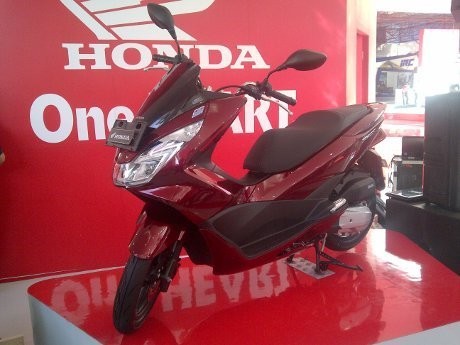 Kondisi Ekonomi Belum Memungkinkan Honda untuk Produksi PCX di RI
