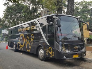 Bus Disulap Jadi Restoran Mewah di Bandung