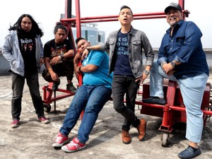 Sukses Film Pertama Jadi Beban Comic 8 ke-2