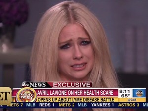 Curhat Soal Penyakit yang Diderita, Avril Lavigne Menangis