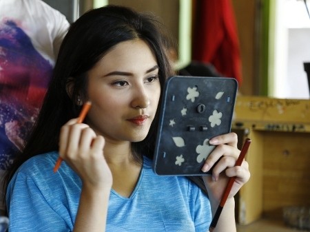 Angbeen Rishi Ikut Menahan Dahaga di Bulan Ramadan