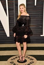 Siapa Lebih Cocok dengan Dress ini, Chloe Moretz atau Shu Qi?