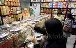 Jelang Lebaran Harga Kue Kering Merangkak Naik