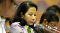 Pada raker tersebut, Rini menyebut Direksi Telkom telah mengusulkan draft berisi penjualan aset Telkom untuk nilai tertentu tanpa harus melewati dewan komisaris.