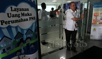 Dana ini untuk meringankan beban PNS dalam membiayai perizinan perumahan di awal transaksi pembelian rumah, atau biaya proses KPR. Sasaran program ini adalah PNS yang sudah memiliki masa kerja minimal 5 tahun dan belum memiliki rumah.