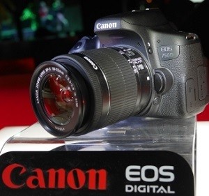 EOS 750D & 760D, DSLR Pemula yang Serupa Tapi Tak Sama