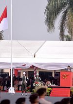 Pita Hitam Jokowi di HUT Bhayangkara