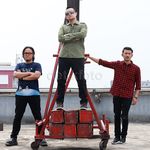 Kolaborasi Spesial The Fly dengan Rio Dewanto