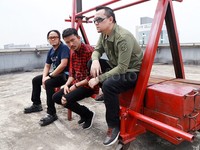 The Fly bersama Rio Dewanto pun akan menjalani serangkaian panggung off air.