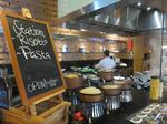 Menikmati Hidangan Spesial Open Restaurant dari Tiga Stall Kitchen Istimewa