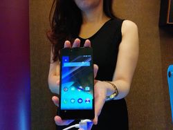 Ponsel 4G Paling Tipis Tiba dari Prancis