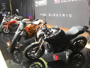 Zero: Baterai Motor Listrik Habis di Tengah Jalan? Tak Usah Pusing!