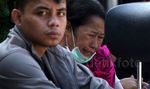 Isak Tangis Keluarga Korban di RSUP Adam Malik