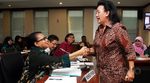 Menteri Yohana-DPD Bahas Pengiriman TKW
