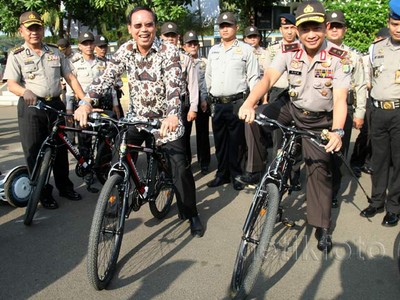 Djan Faridz Bantu Alat Transportasi Polda Metro Jaya