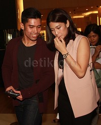 Keduanya memang jarang mengumbar kemesraan mereka. Pool/Gus Mun/detikFoto.
