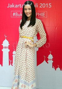 Perempuan yang memiliki keturunan Inggris dan Jawa itu kini kian bersinar di jagat hiburan Tanah Air. Pool/Akew/detikFoto.