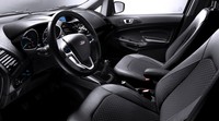    Sementara di bagian interior perubahan terlihat pada lapisan lembaran kulit dengan aksen-aksen dan tambahan aksen krom di bagian tombol dan instrument cluster untuk tipe Titanium. Ist/Ford Motor Eropa.