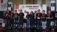 Ini lah para pemenang GT Academy Nissan di Indonesia. Mereka adalah Andhika Rama Maulana, Datu Yoga Brata, Raira Bhaskara, Kreshna Agusta Mulyo Adi, Fer Son, dan Pradana Yogatama. Mereka akan berkompetisi di Sirkuit Silverstone Inggris mewakili Indonesia. (istimewa/Nissan Motor Indonesia).