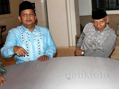 Petinggi PAN Bukber di Kediaman Sutrisno Bachir