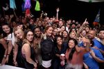 Surprise! Rihanna Culik 80 Fans untuk Nonton Video Klip Terbaru