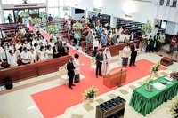     Mereka menikah di sebuah gereja di kawasan Bintaro. (dok. Pribadi)