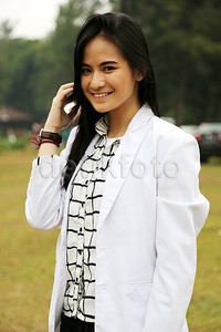     Dara kelahiran Makassar 30 Mei 1996 itu memulai semuanya dari dunia modeling.
