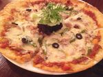 Menikmati Spaghetti Lada Hitam dan Pizza Sambal Matah Kreasi Eatalia