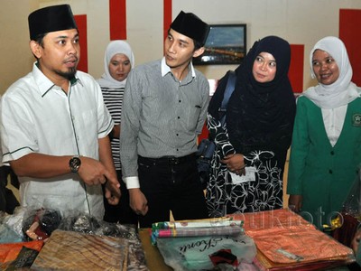 PWNU DKI dan Fatayat Jalin Silaturahmi dengan Warga