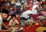 PWNU DKI dan Fatayat Jalin Silaturahmi dengan Warga