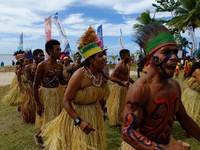 Pada acara pembukaan tanggal 1 Juli 2015, terdapat beberapa seremoni termasuk pertunjukan tari tradisional Biak. Tarian diiringi alat musik khas Papua yakni tifa (Sastri/detikTravel)