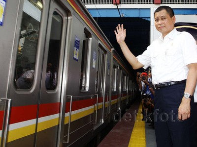 Menhub Jonan Resmikan Stasiun Palmerah