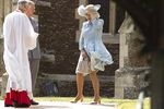 Ups! Dress Camilla Tertiup Angin