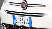 Sementara itu trim krom pada bumper depan diposisikan lebih rendah. Ubahan juga terjadi pada grill. Begitu pun dengan pelek alloy yang menggunakan desain anyar. Ist/Fiat.